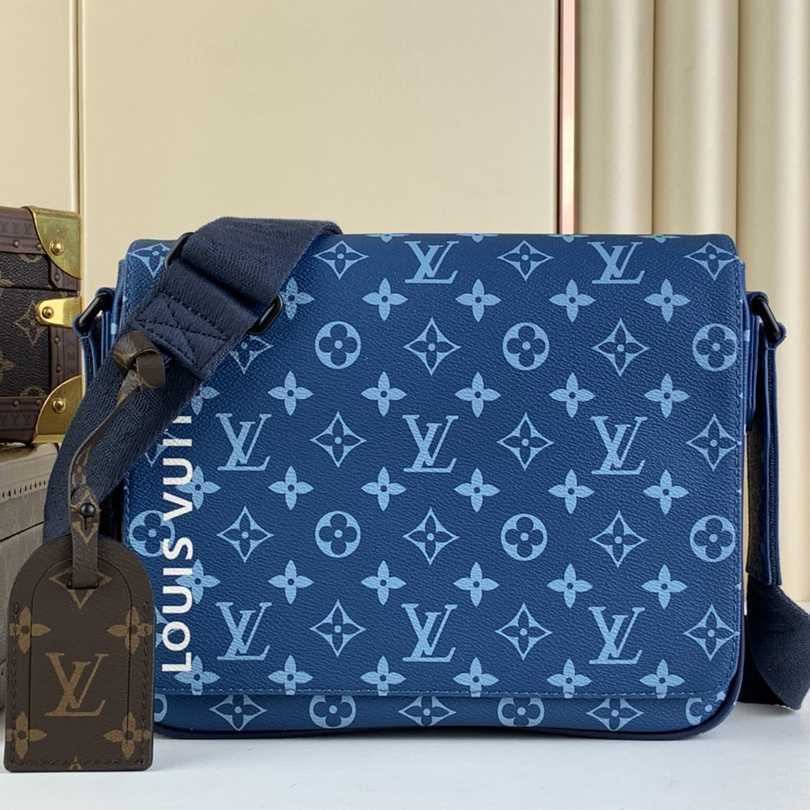 Louis Vuitton District PM  M23785 - DopestKickz