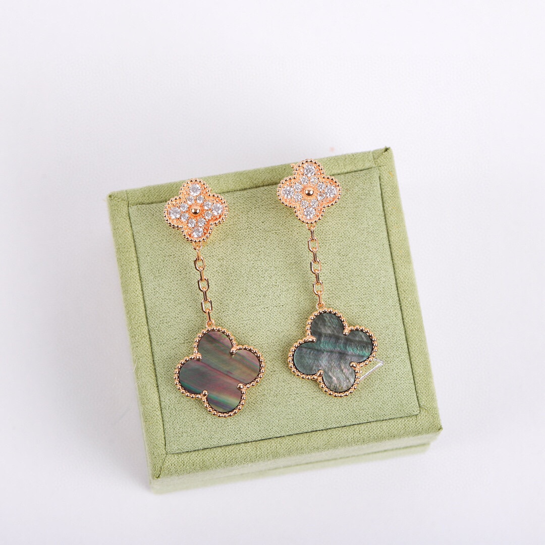 Van Cleef & Arpels Magic Alhambra Earrings, 2 Motifs - DopestKickz