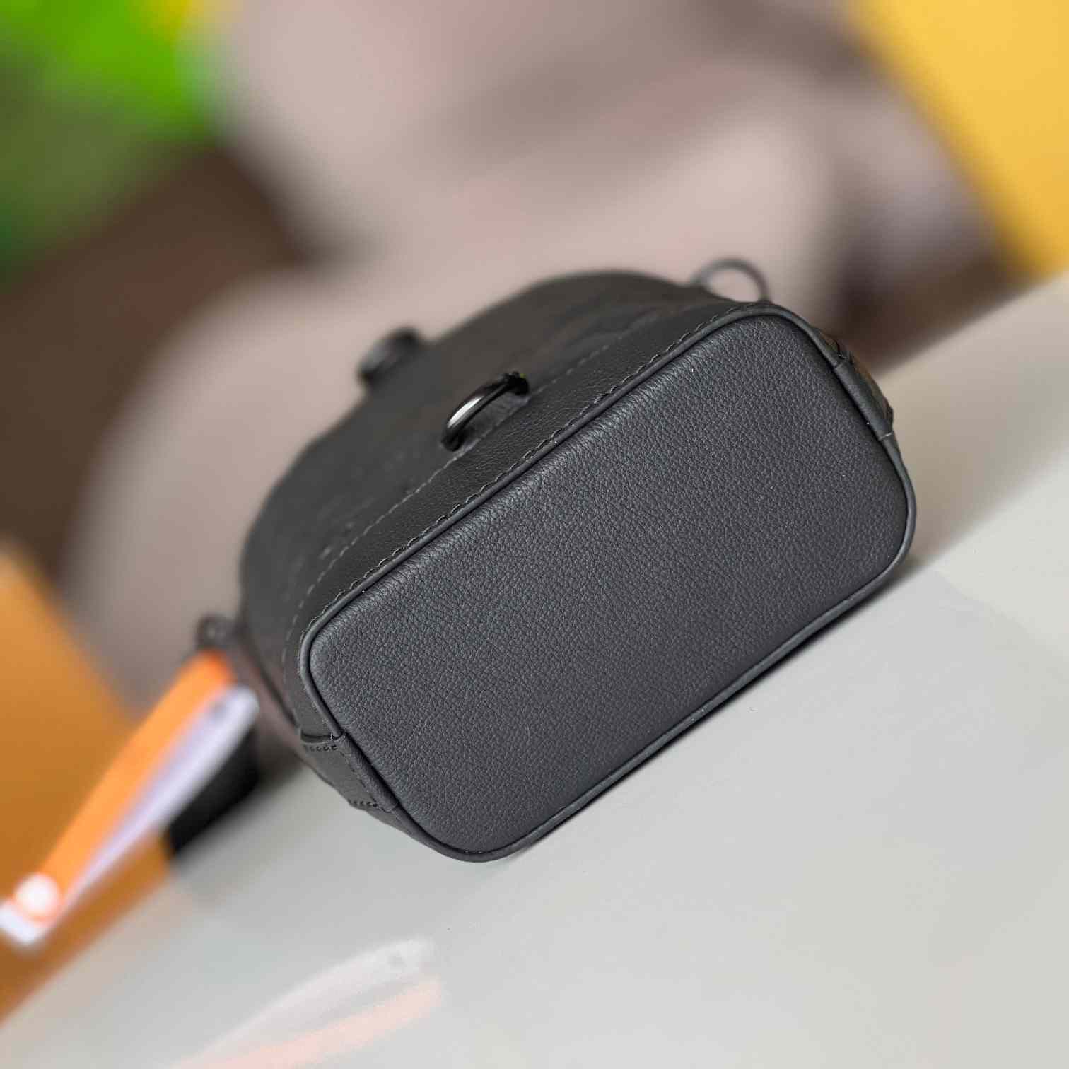 Louis Vuitton Noe Sling    M82248 - DopestKickz