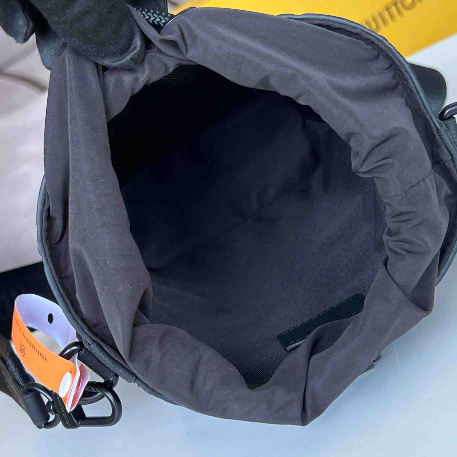 Louis Vuitton Noe Sling    M82248 - DopestKickz