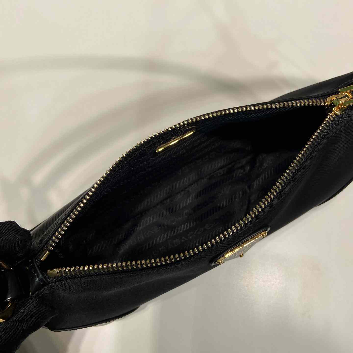 Prada Re-Edition 2002 Re-Nylon And Brushed Leather Shoulder Bag - DopestKickz