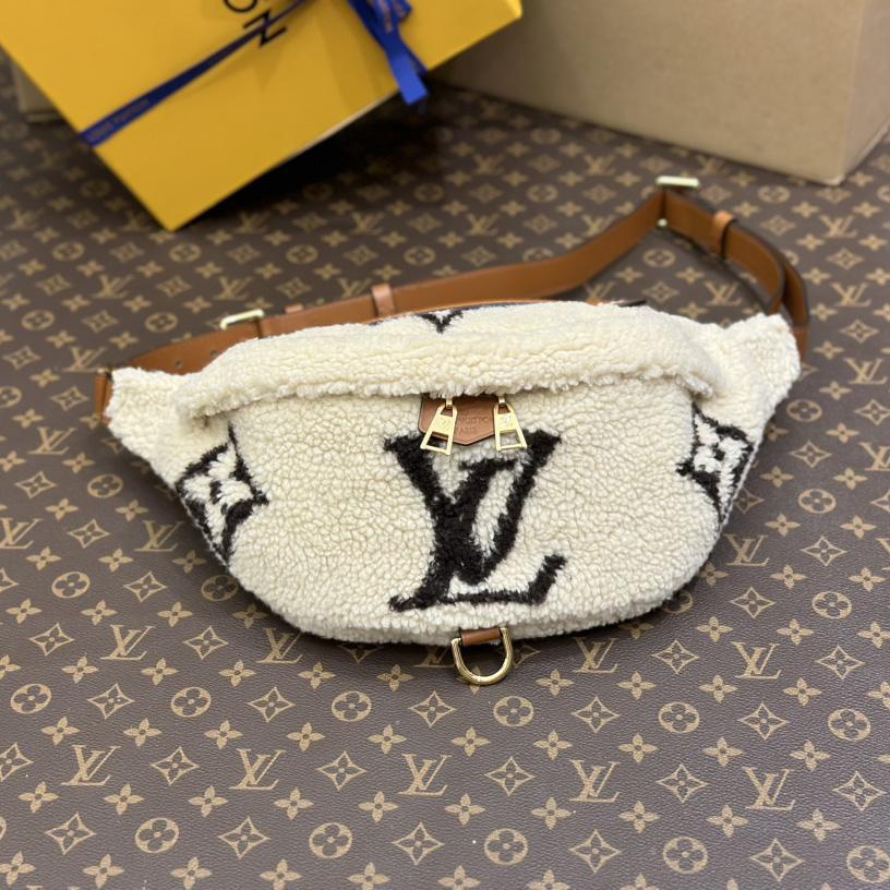 Louis Vuitton LV SKI Bumbag   M23715 - DopestKickz