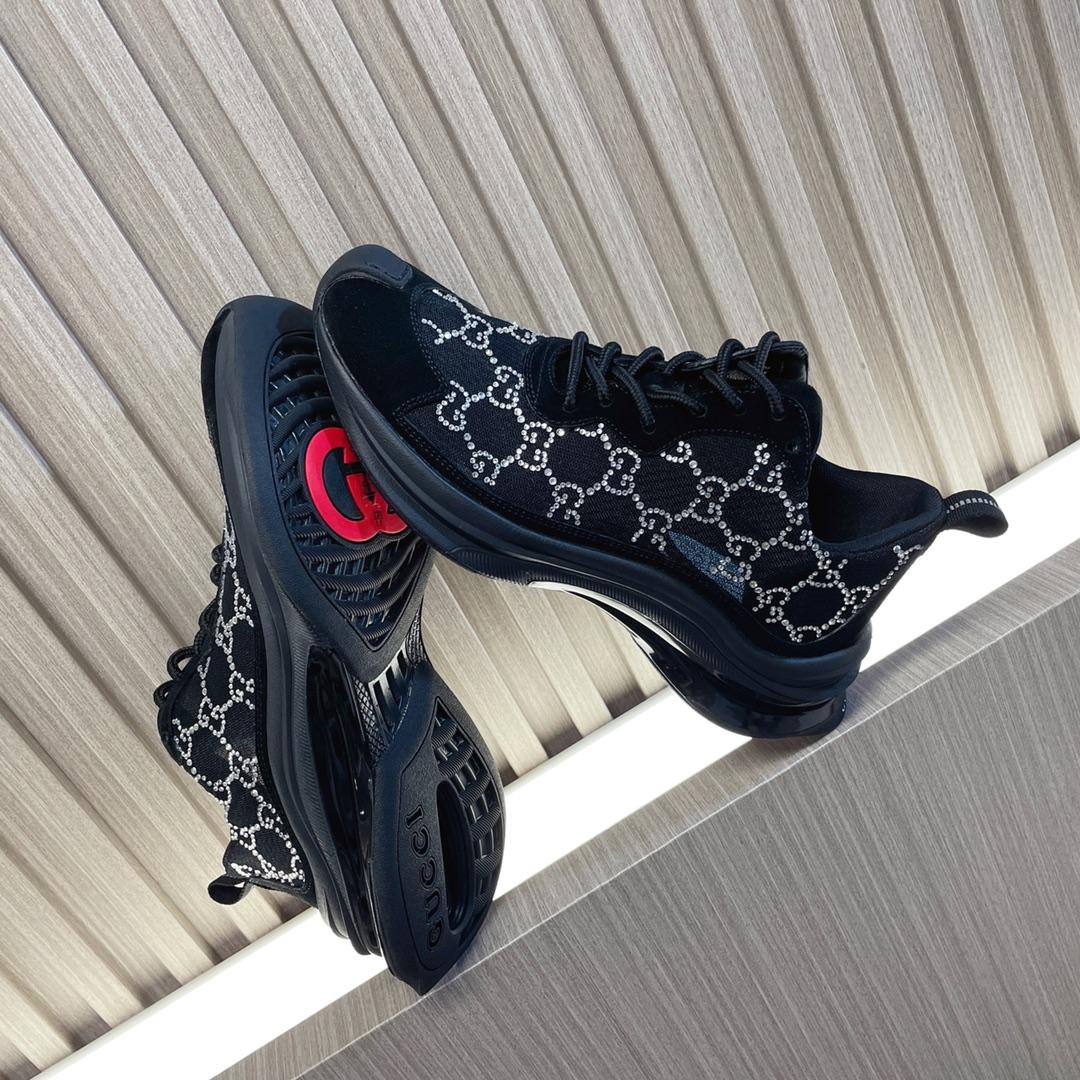 Gucci Women's Run Sneaker - DopestKickz