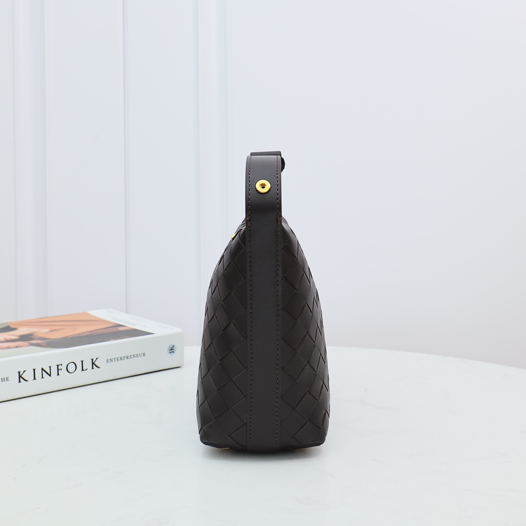 Bottega Veneta Mini Wallace - DopestKickz