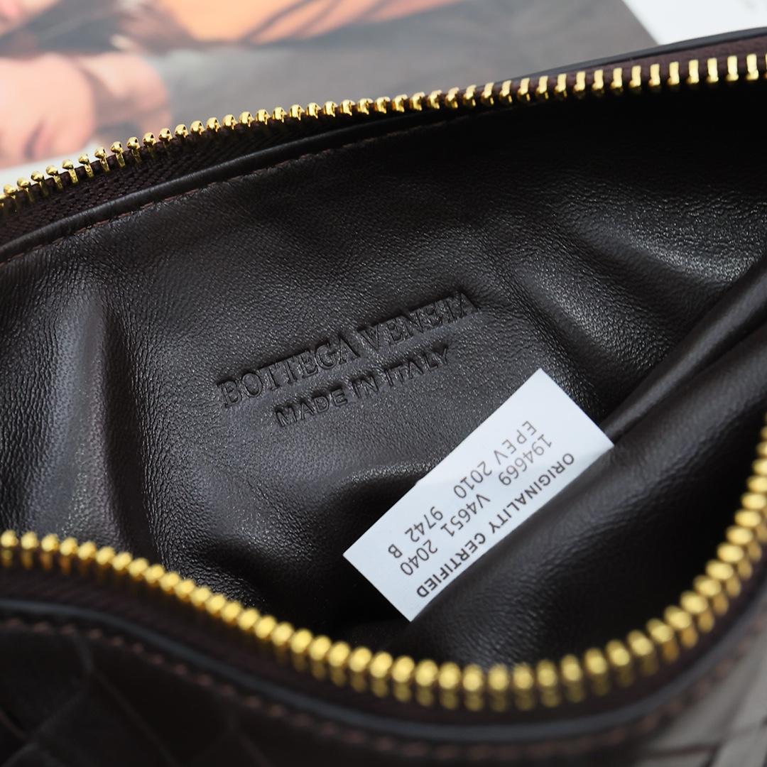 Bottega Veneta Mini Wallace - DopestKickz