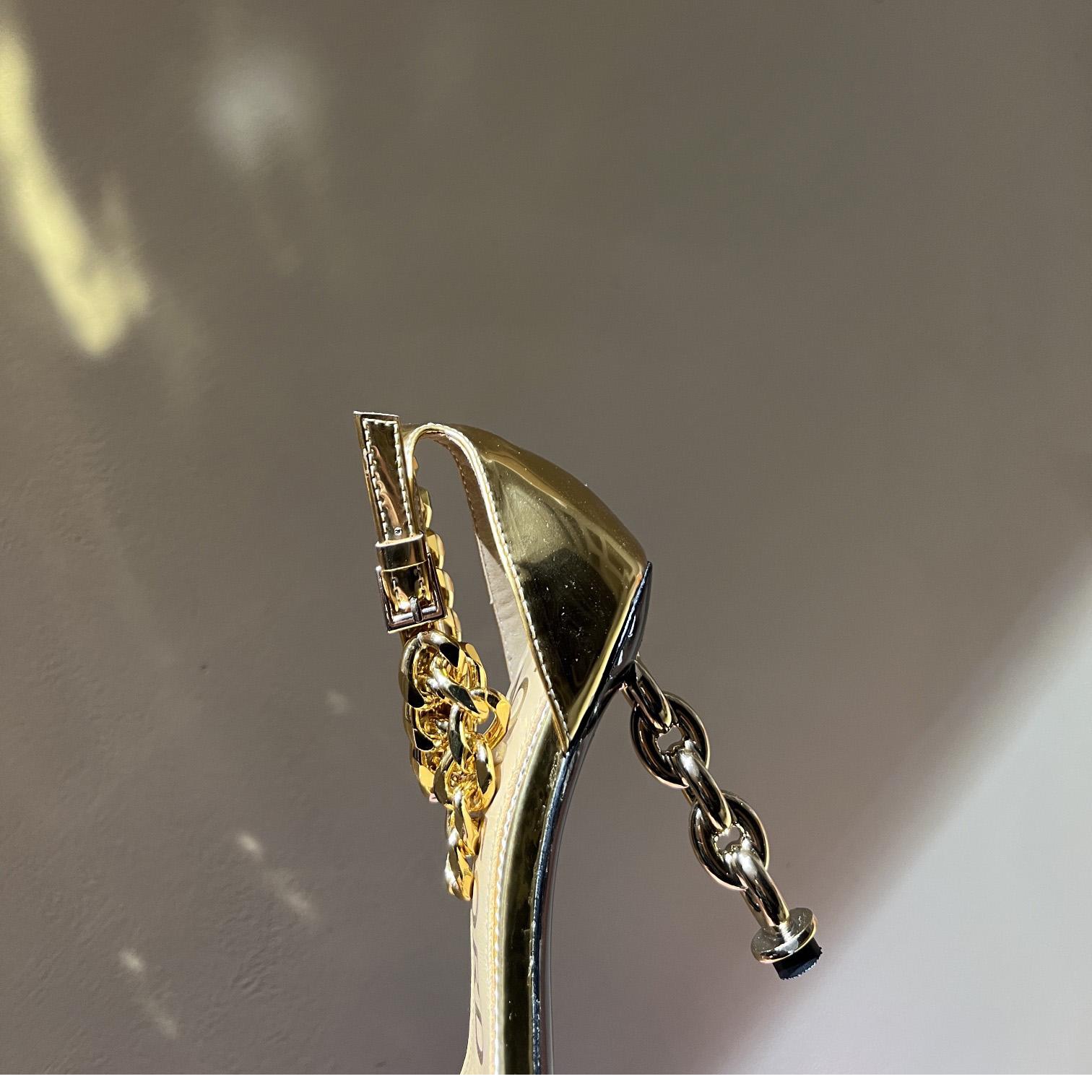 Tom Ford 105mm Leather Sandals - DopestKickz