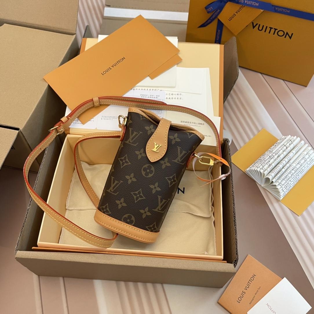 Louis Vuitton Fold Me Pouch (14.5 x 18 x 6.5 cm)  M80874 - DopestKickz