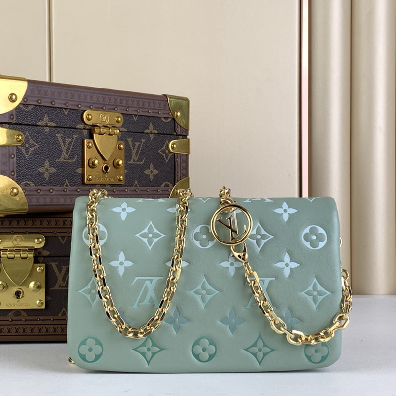 Louis Vuitton Pochette Coussin (20-14-8cm)   M82474 - DopestKickz