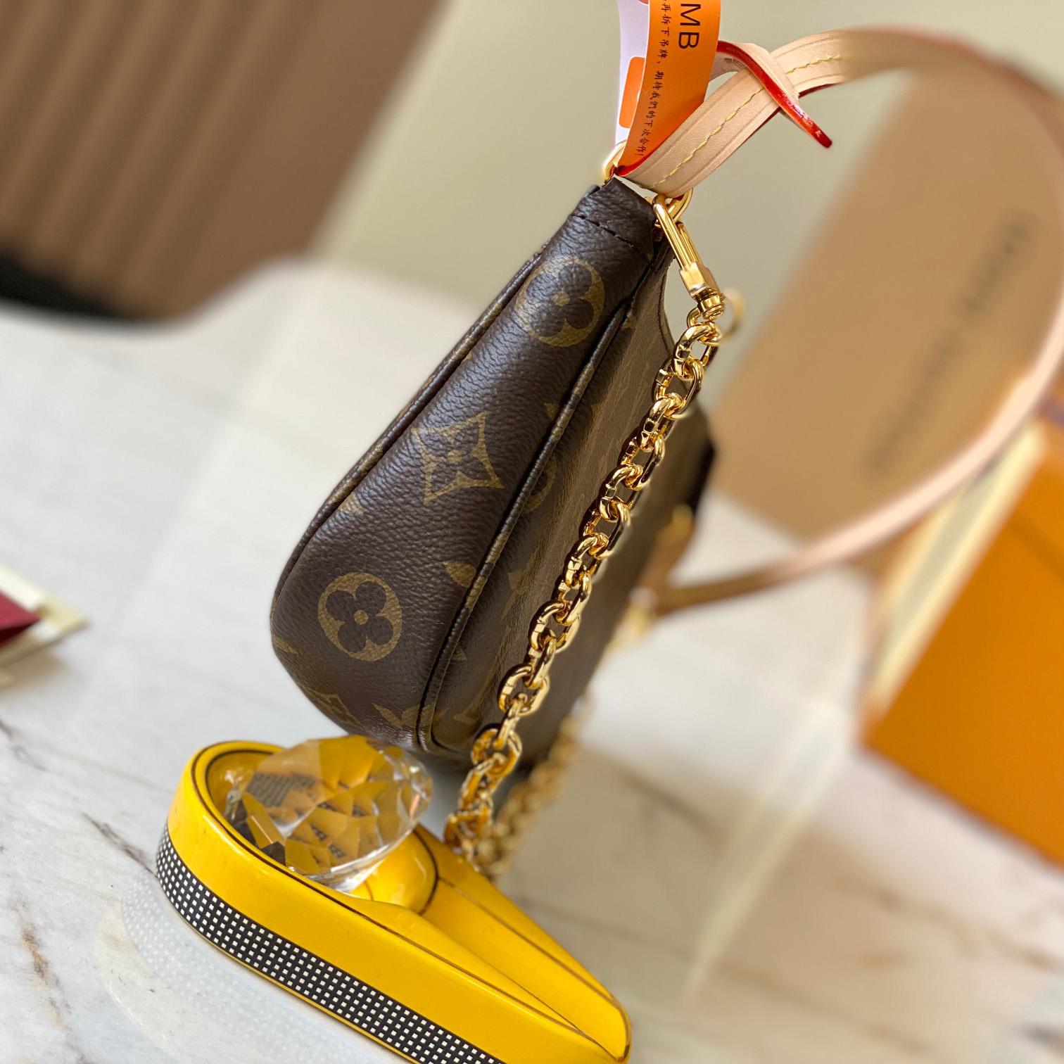 Louis Vuitton Pochette Accessoires  (23.5x13.5x4cm)  M82766 - DopestKickz