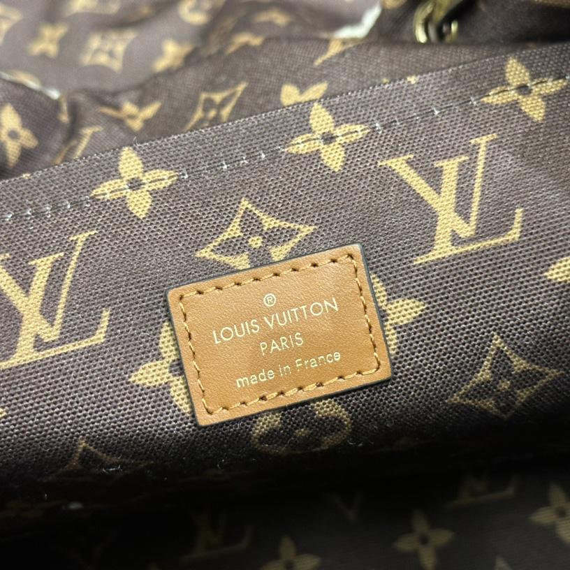 Louis Vuitton LV SKI Backpack   M23384 - DopestKickz