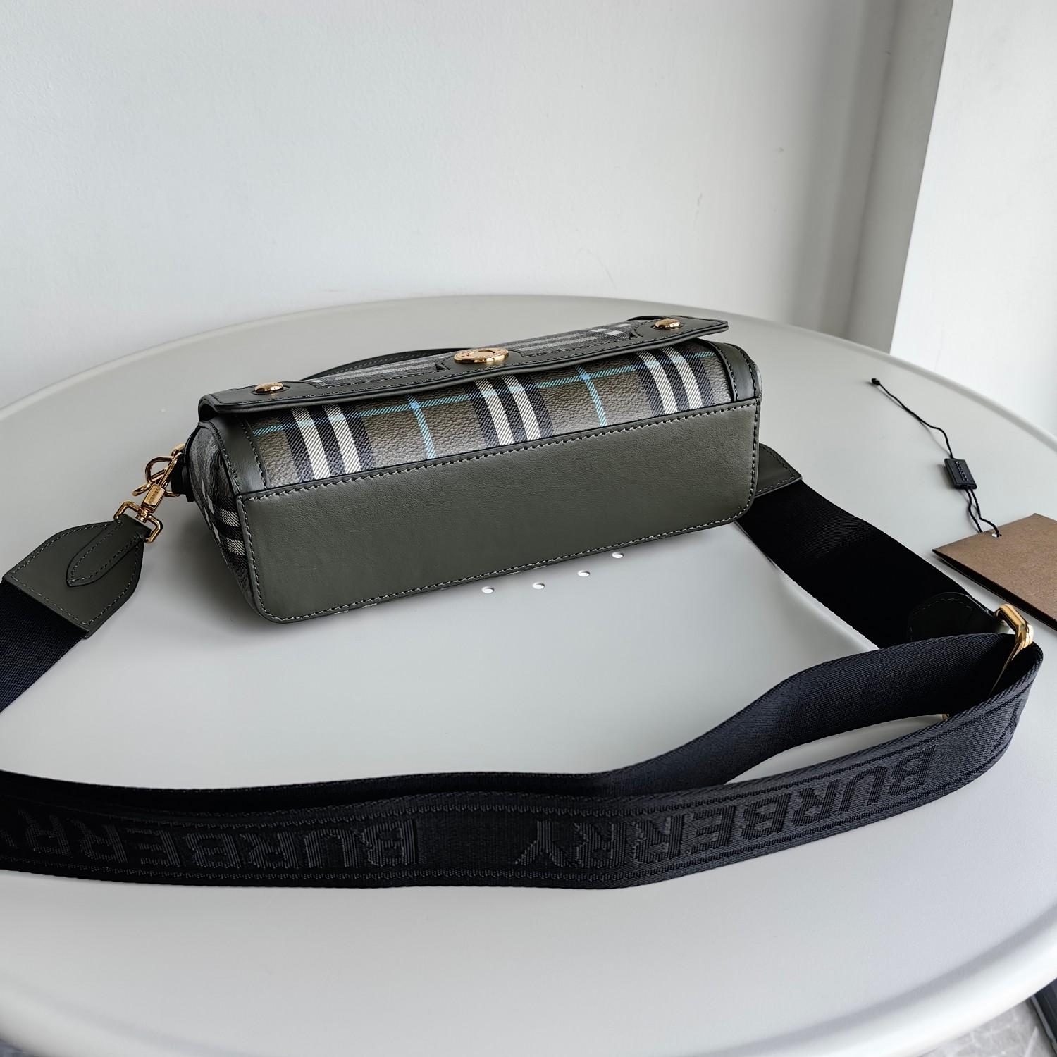 Burberry Top Handle Note Bag - DopestKickz