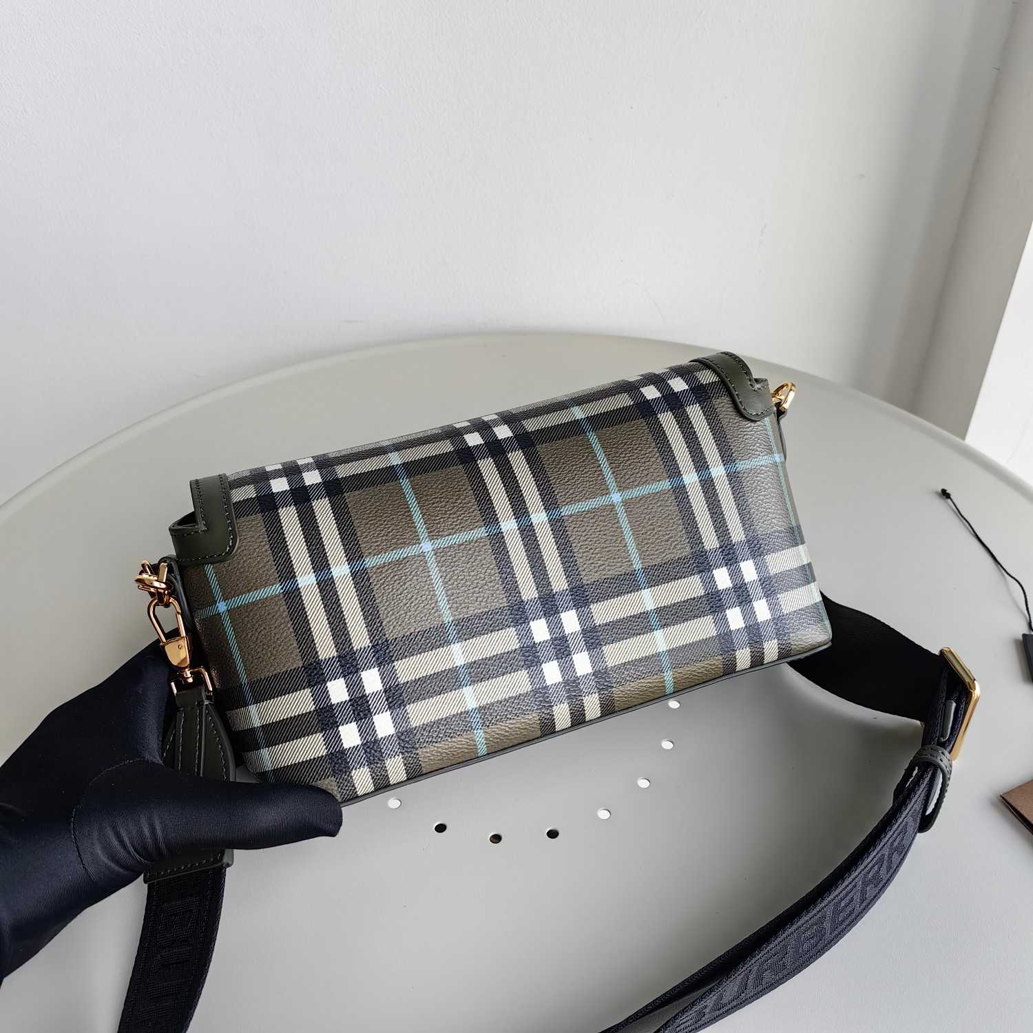 Burberry Top Handle Note Bag - DopestKickz