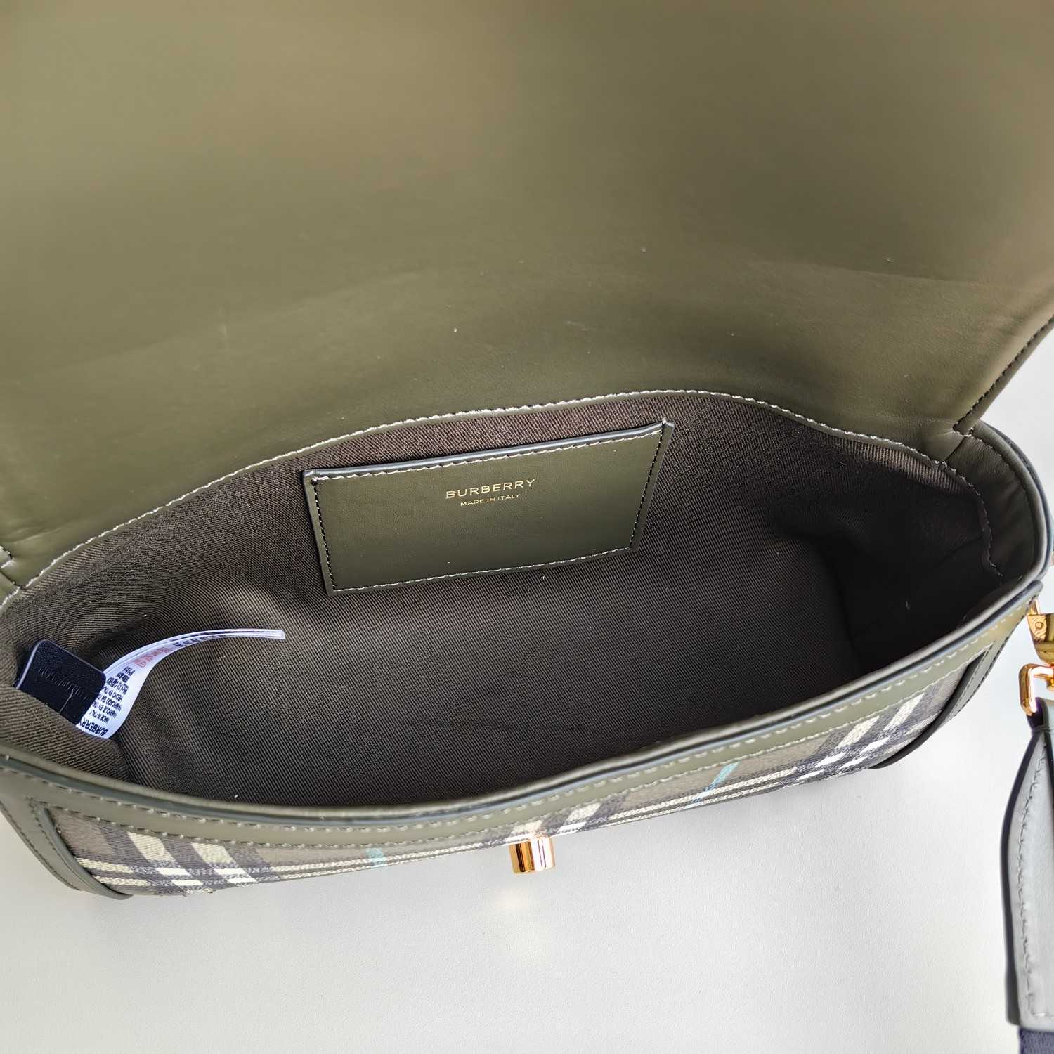 Burberry Top Handle Note Bag - DopestKickz