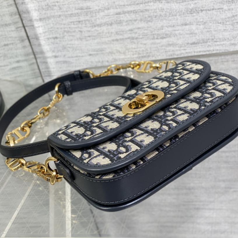 Dior Small 30 Montaigne Avenue Bag - DopestKickz