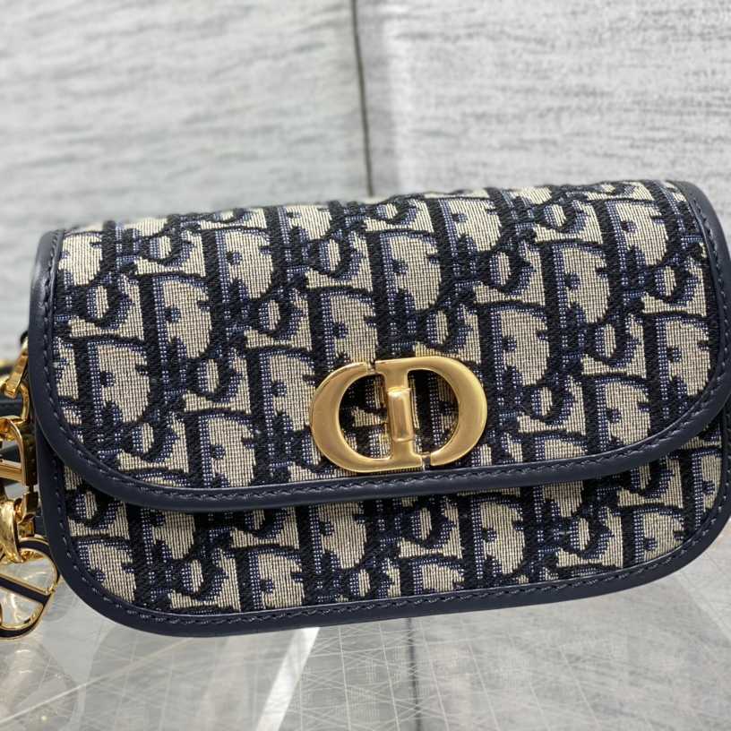 Dior Small 30 Montaigne Avenue Bag - DopestKickz