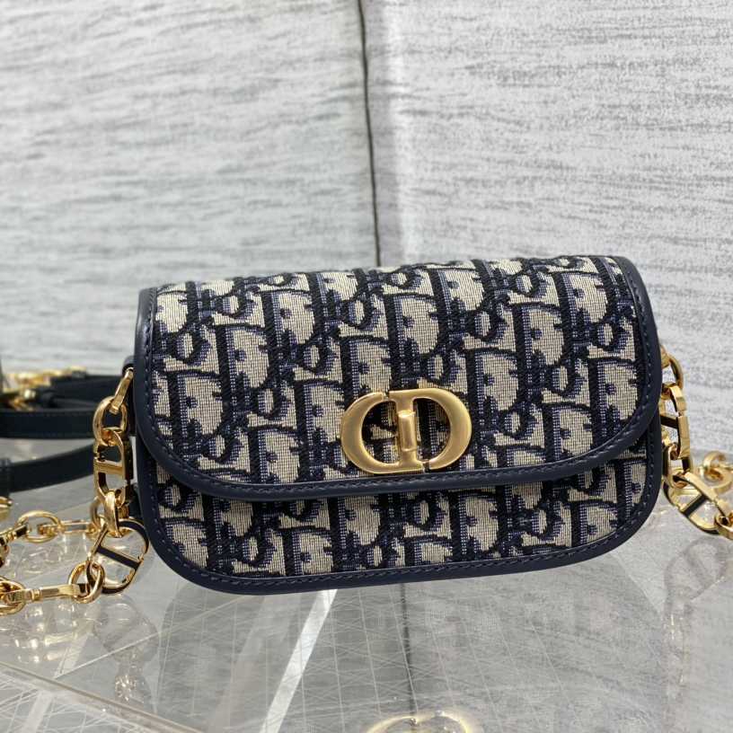 Dior Small 30 Montaigne Avenue Bag - DopestKickz