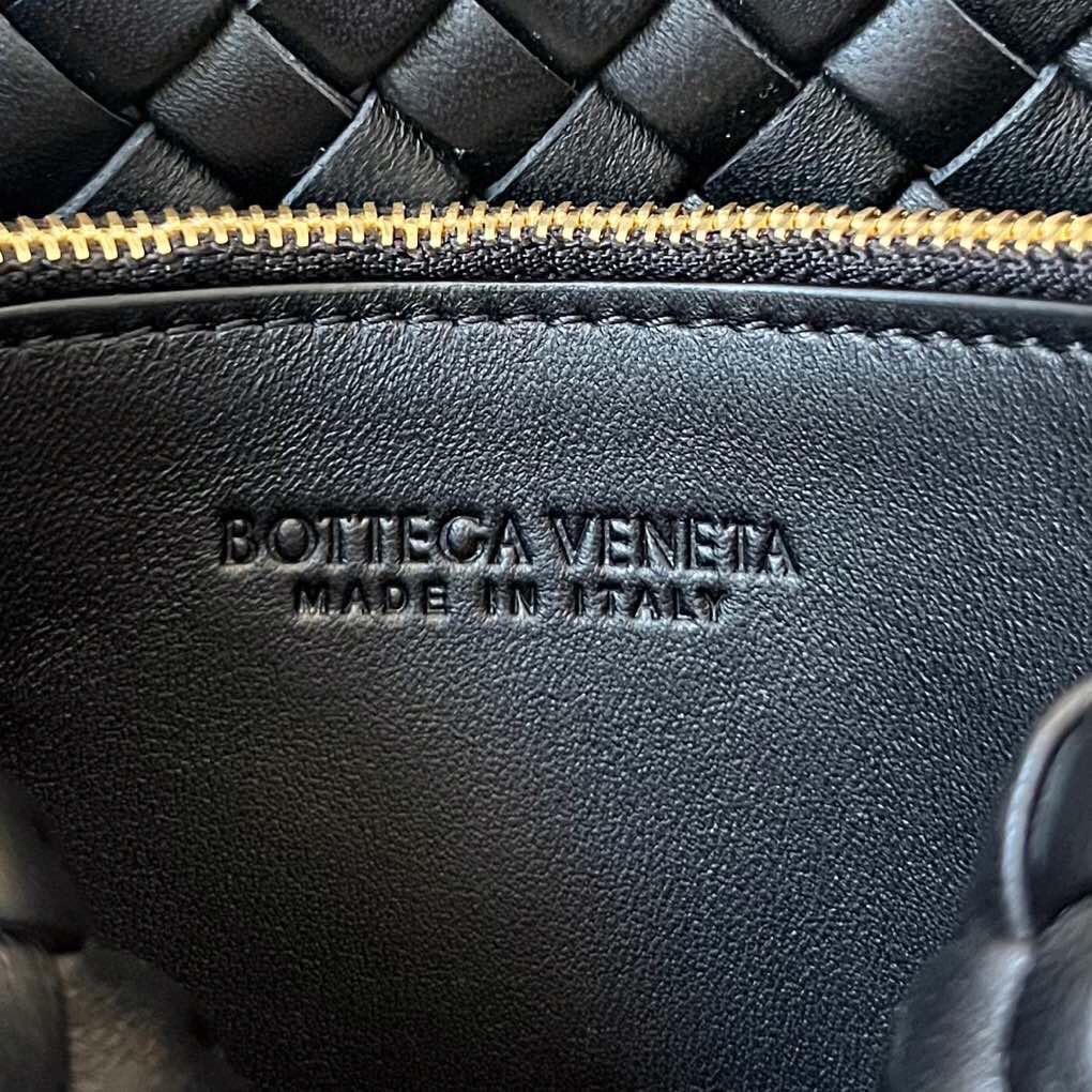 Bottega Veneta Small Cobble Shoulder Bag - DopestKickz