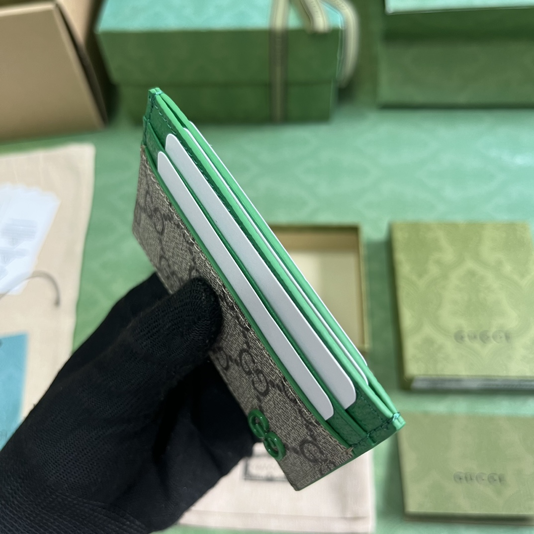 Gucci Card Case With GG Detail - DopestKickz