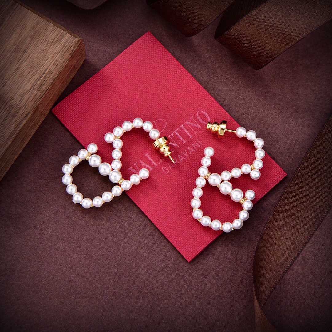 Valenti Garavani VLogo Signature Pearlescent Earrings - DopestKickz