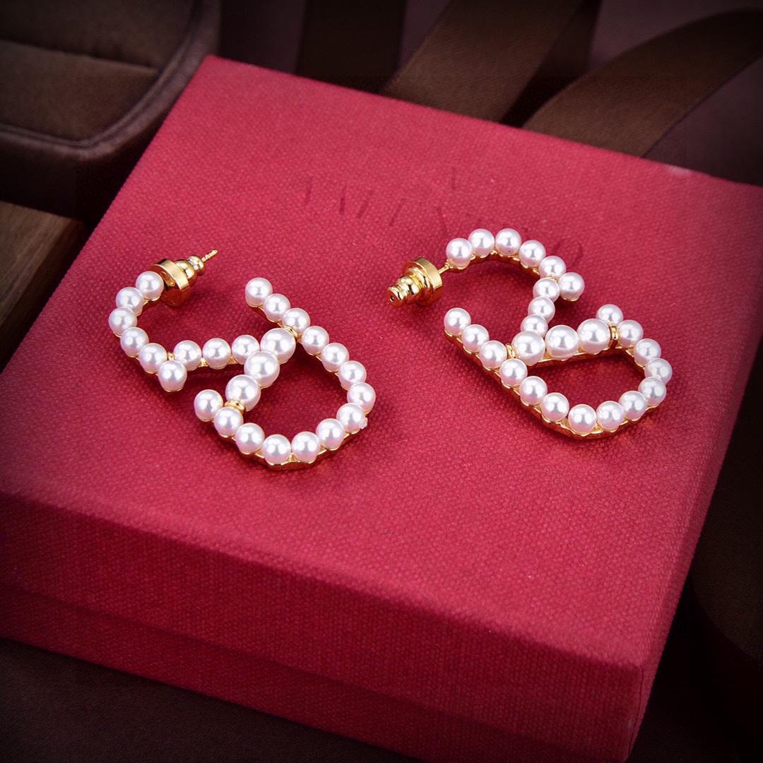 Valenti Garavani VLogo Signature Pearlescent Earrings - DopestKickz