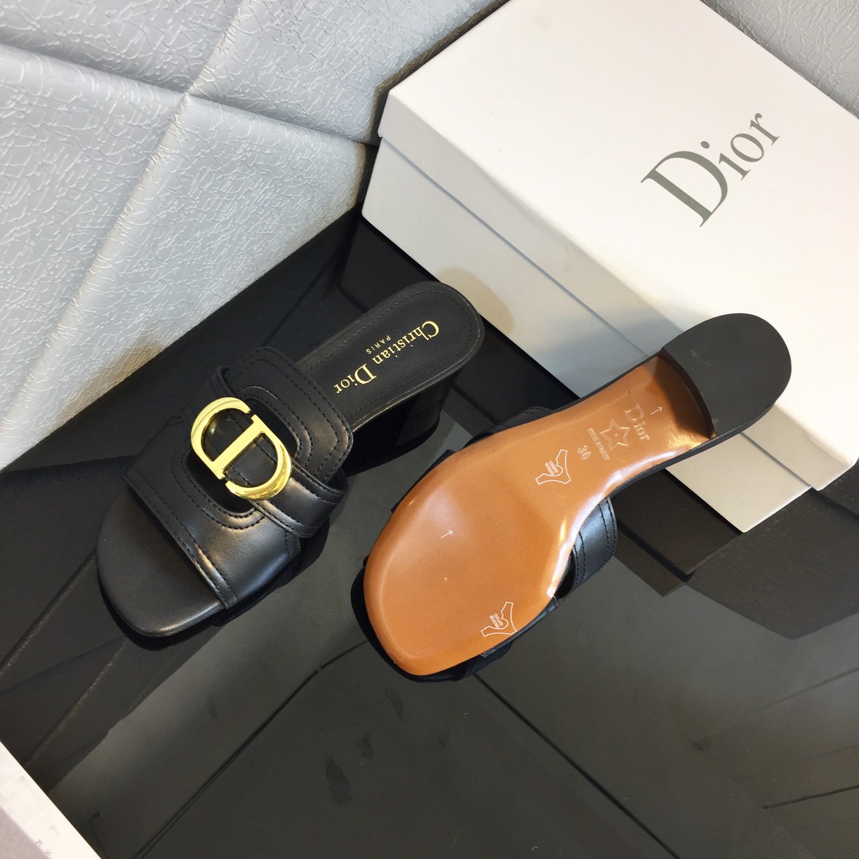Dior 30 Montaigne Heeled Slide - DopestKickz