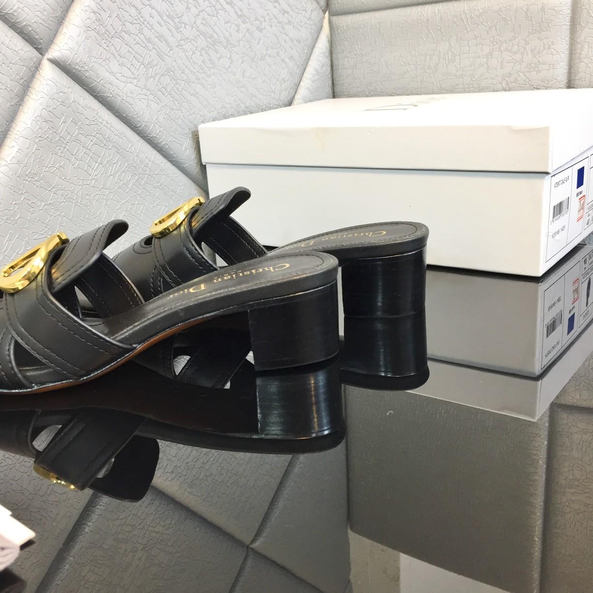 Dior 30 Montaigne Heeled Slide - DopestKickz