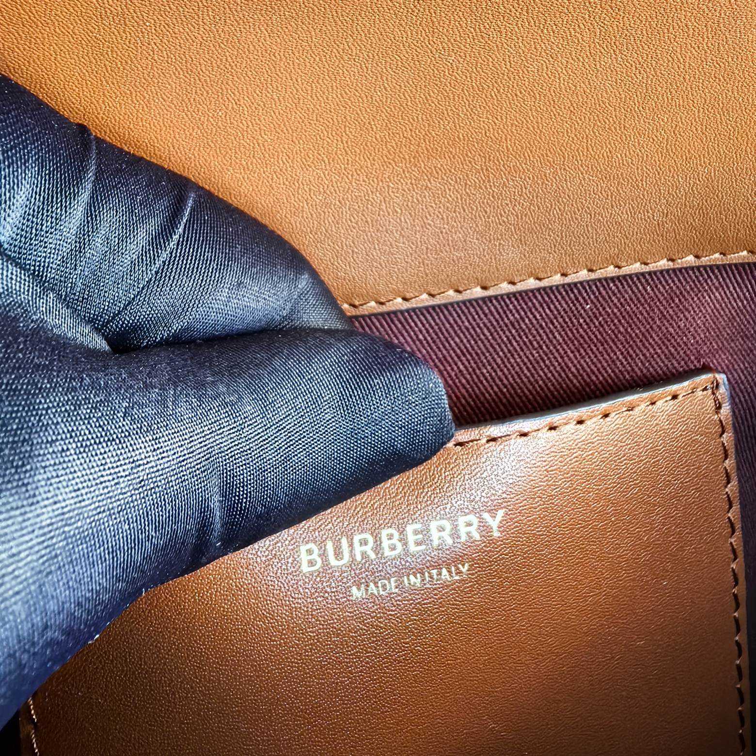 Burberry Top Handle Note Bag - DopestKickz