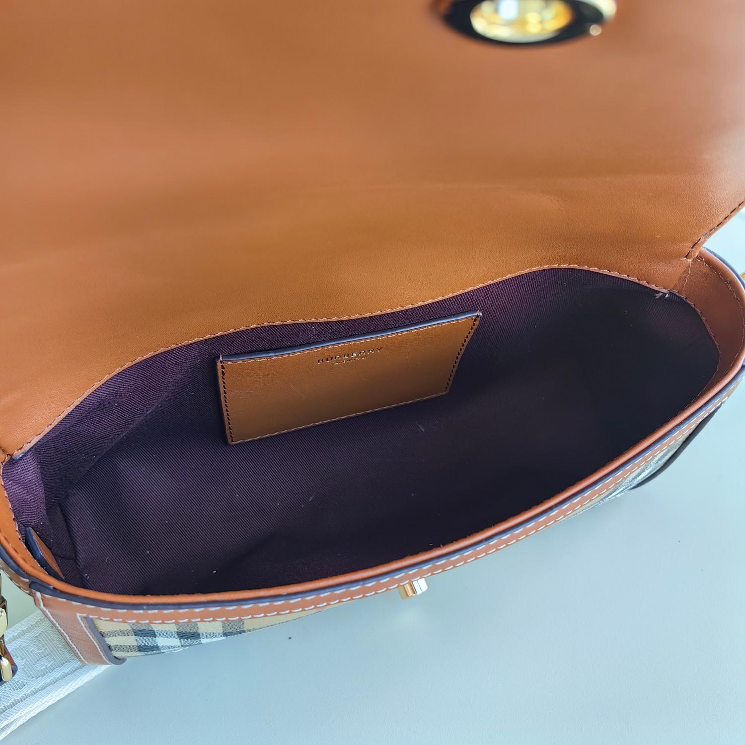 Burberry Top Handle Note Bag - DopestKickz