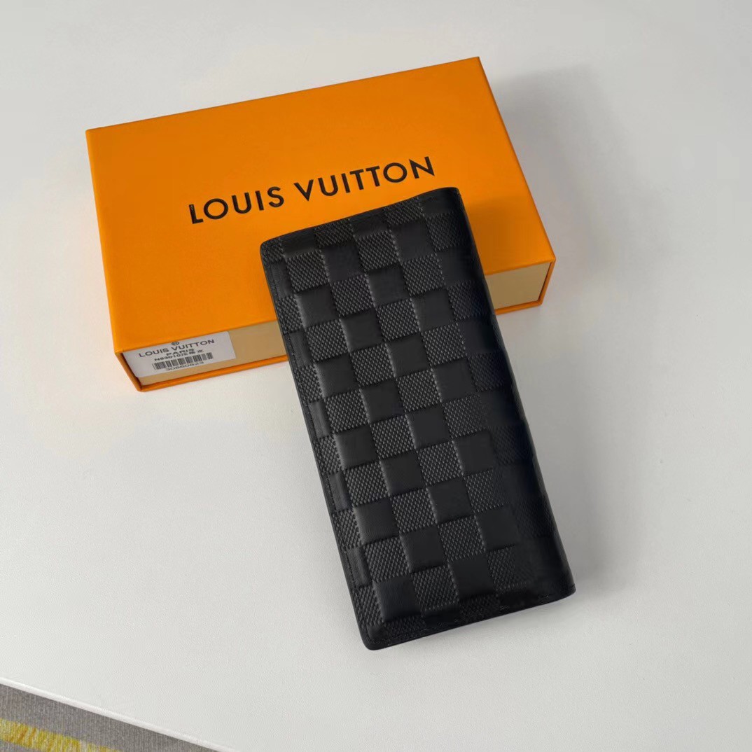 Louis Vuitton Brazza Wallet   N63010 - DopestKickz