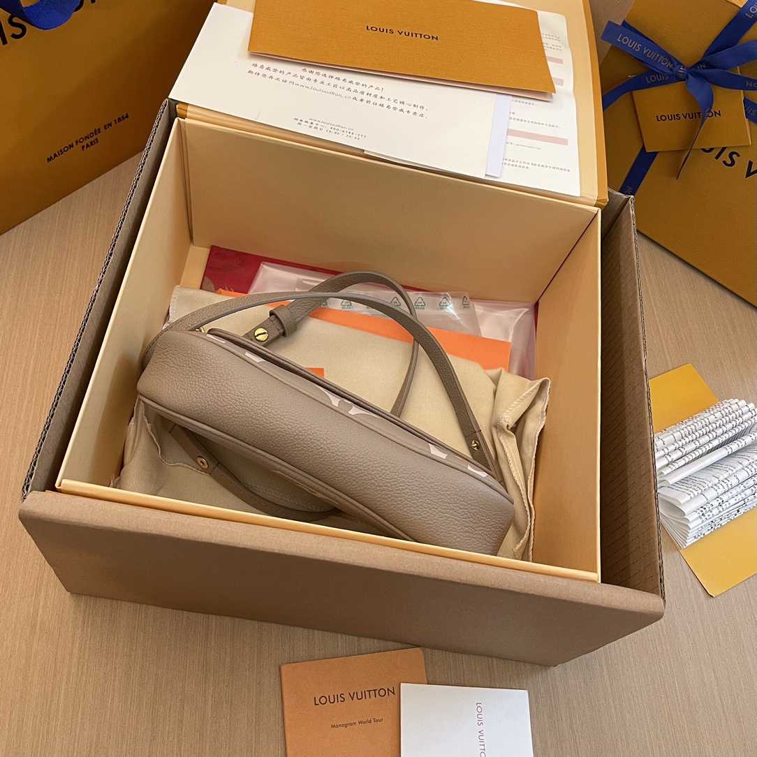 Louis Vuitton Wallet On Chain Ivy (23.5x12x4.3cm)  M82211 - DopestKickz