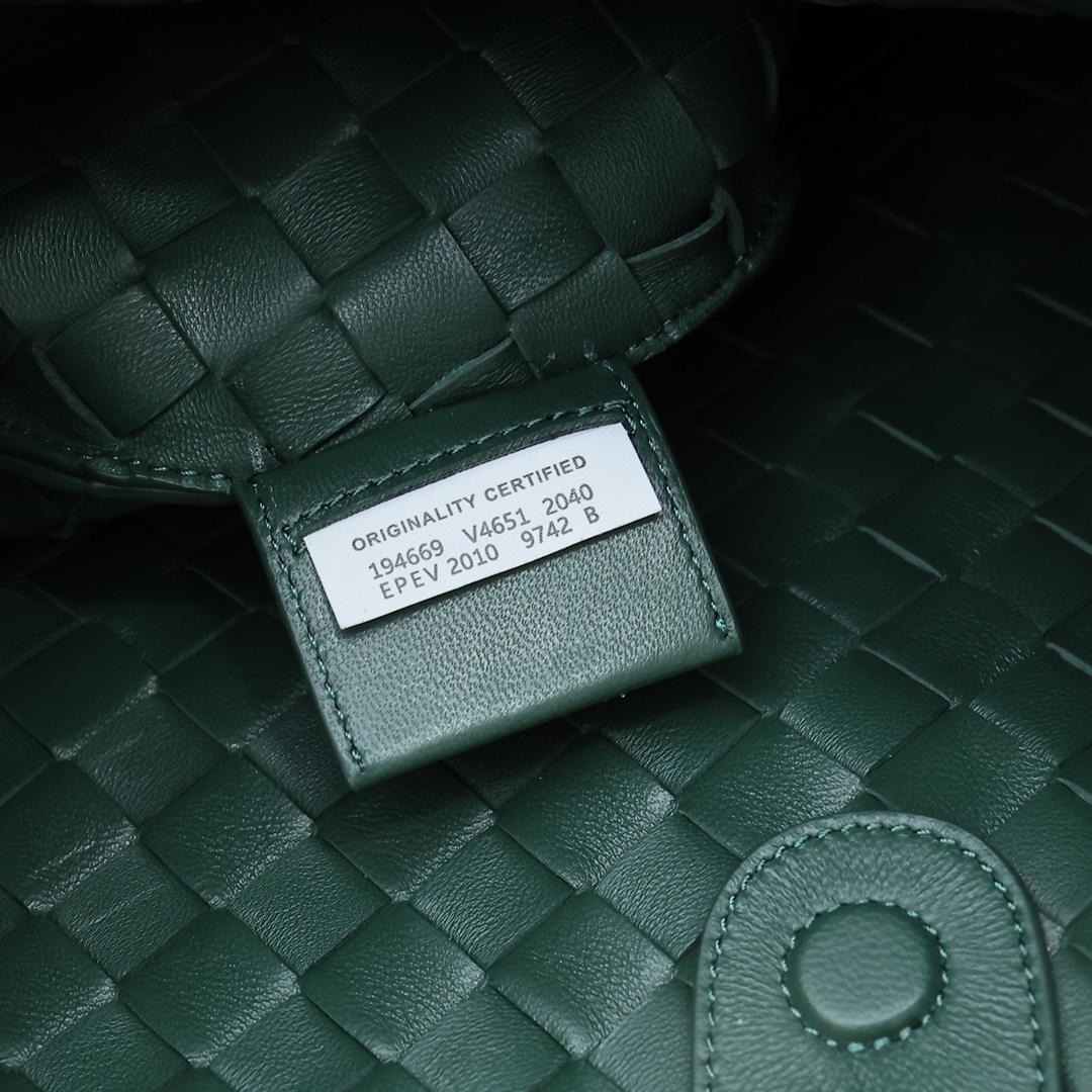Bottega Veneta Medium Sardine - DopestKickz