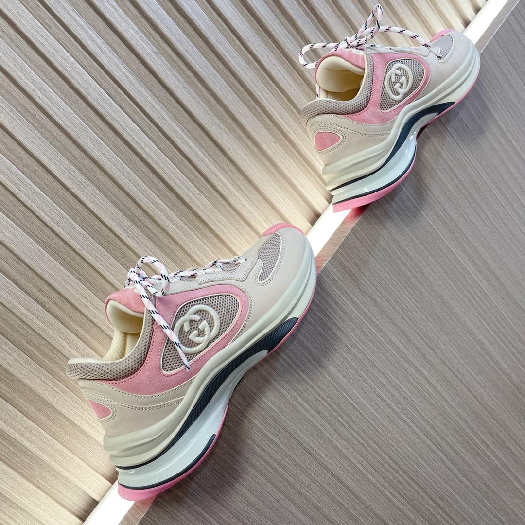 Gucci Women's Run Sneaker - DopestKickz
