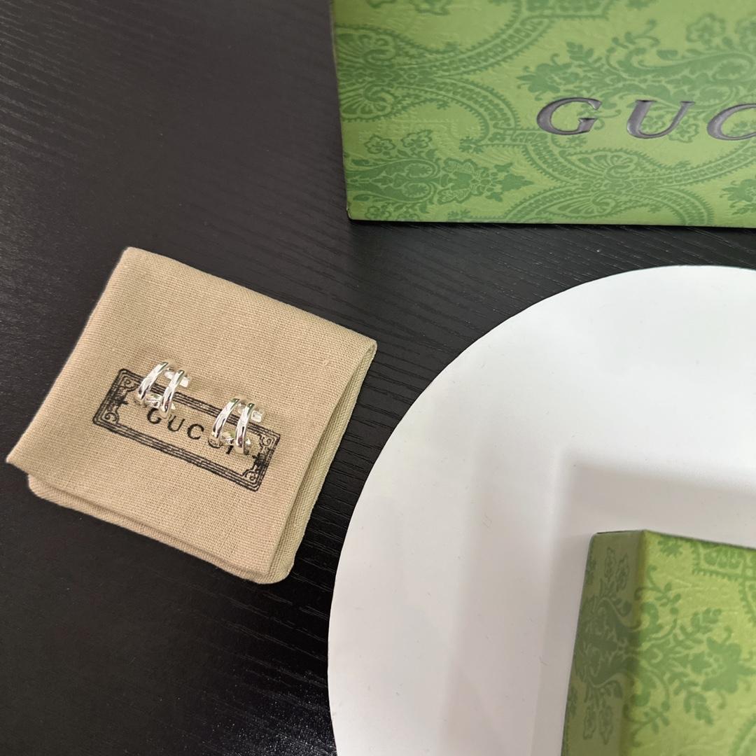 Gucci Wrapped Horsebit Earrings - DopestKickz