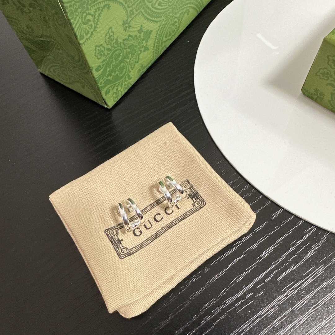 Gucci Wrapped Horsebit Earrings - DopestKickz