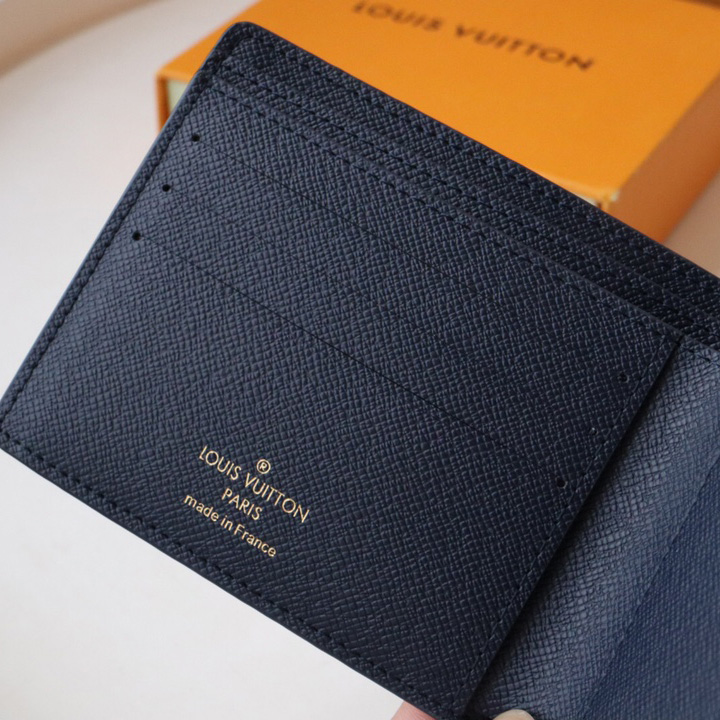 Louis Vuitton Multiple Wallet (7.5 x 11.1 x 1cm)   M82827 - DopestKickz