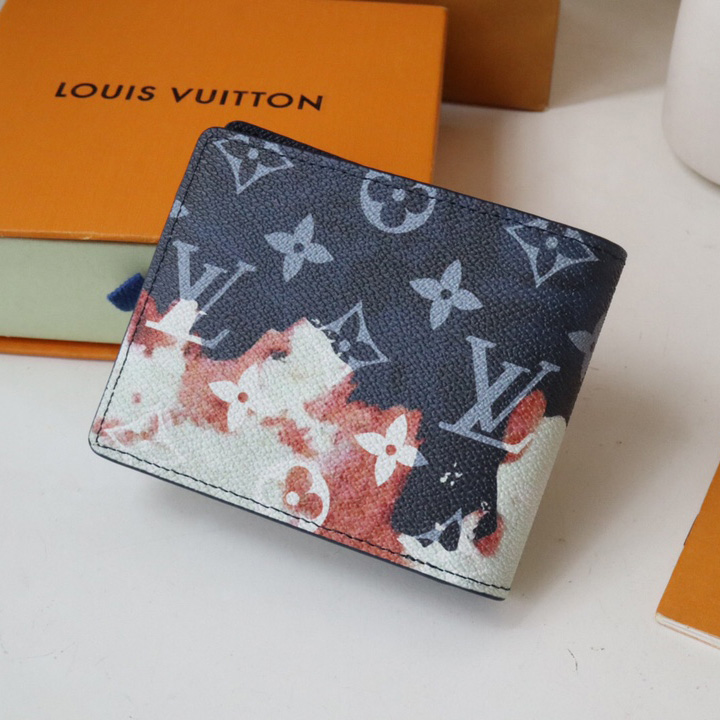 Louis Vuitton Multiple Wallet (7.5 x 11.1 x 1cm)   M82827 - DopestKickz