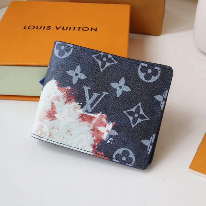 Louis Vuitton Multiple Wallet (7.5 x 11.1 x 1cm)   M82827 - DopestKickz