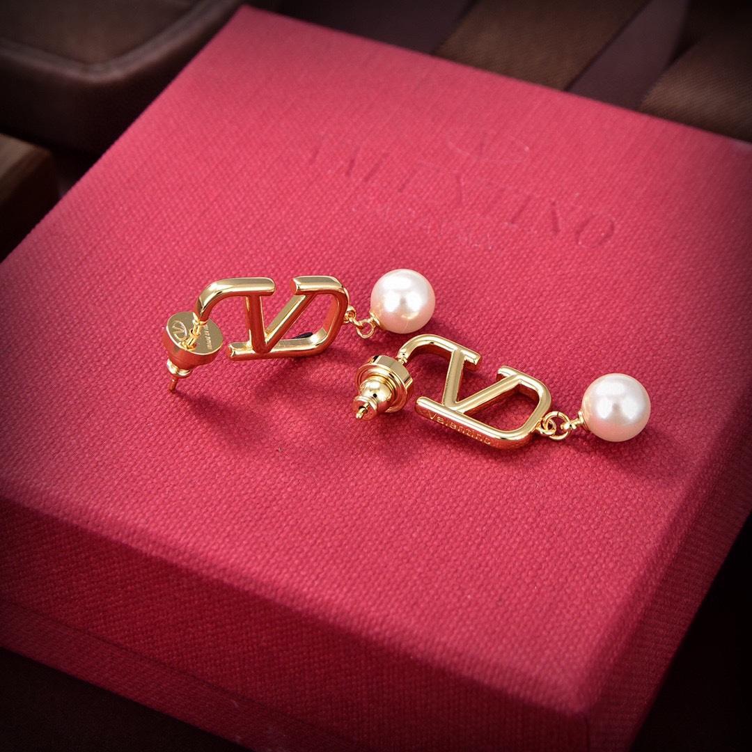 Valenti VLogo Pearl Gold Toned Earrings - DopestKickz