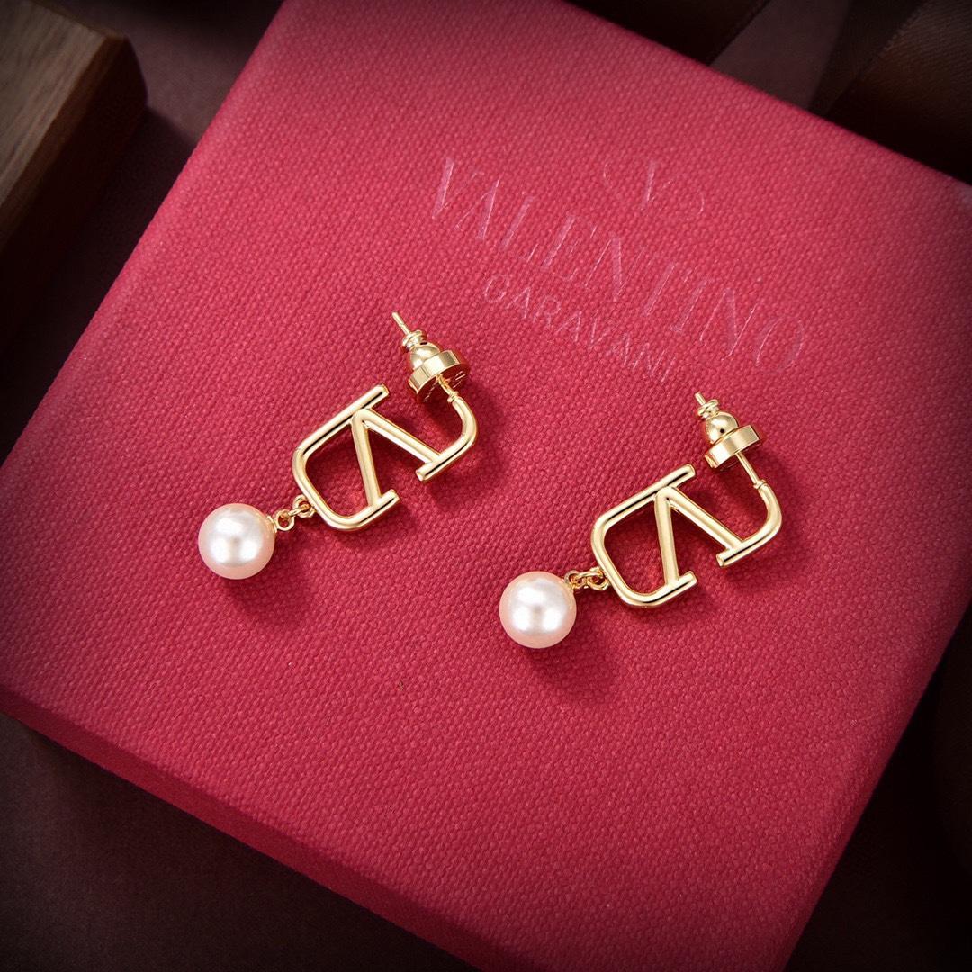 Valenti VLogo Pearl Gold Toned Earrings - DopestKickz