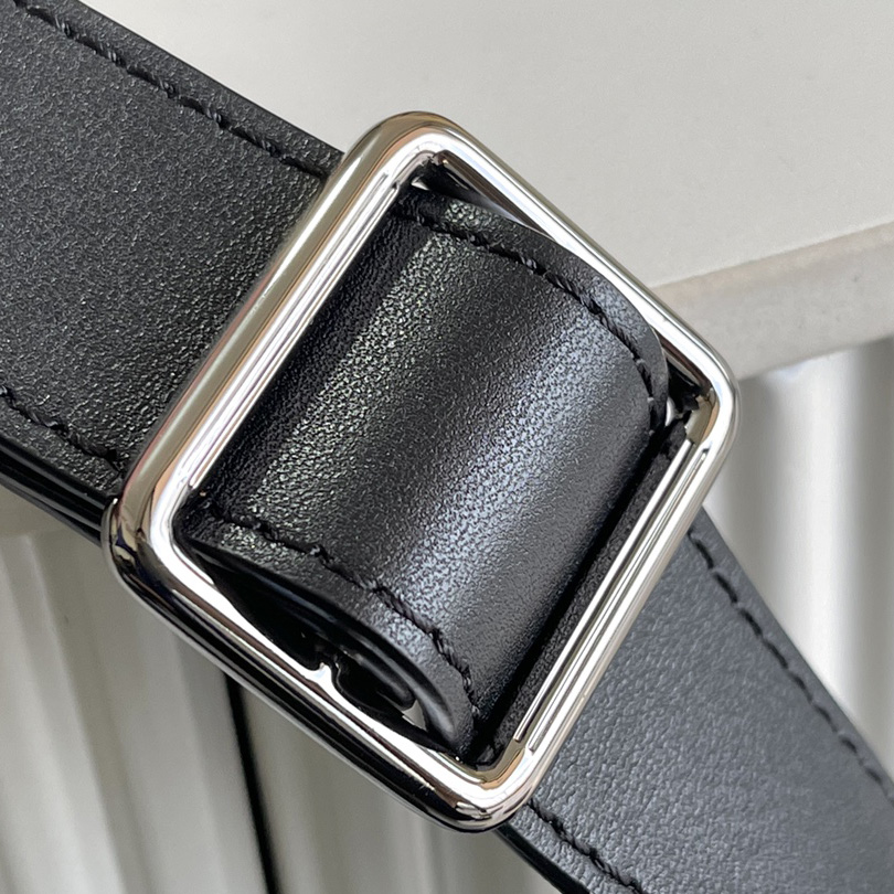 Louis Vuitton Discovery Bumbag Monogram Eclipse Black (37*30*6cm) - DopestKickz