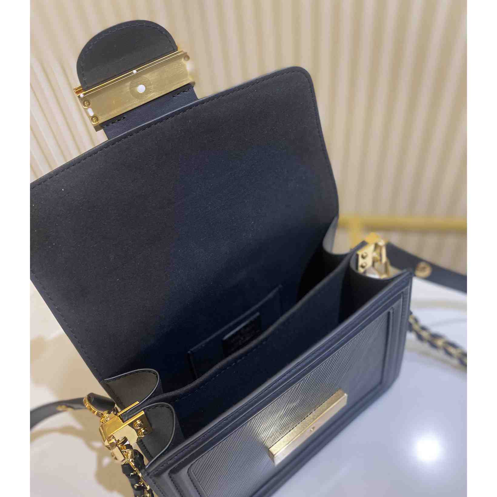 Louis Vuitton Mini Dauphine (20-15-9cm)  M55964 - DopestKickz