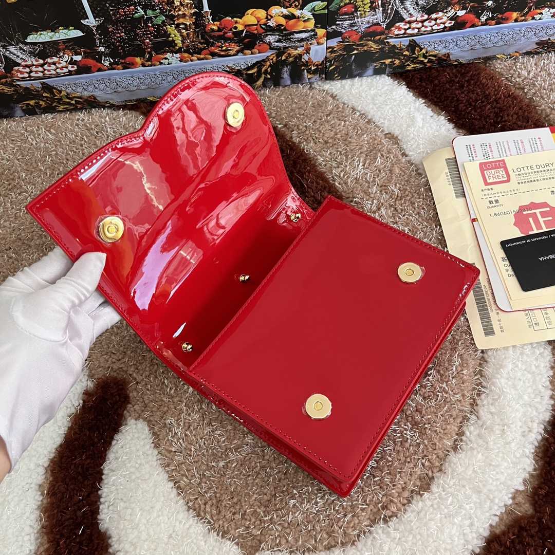 Dolce & Gabbana DG Logo Leather Crossbody Bag    (16*20*5.5cm) - DopestKickz