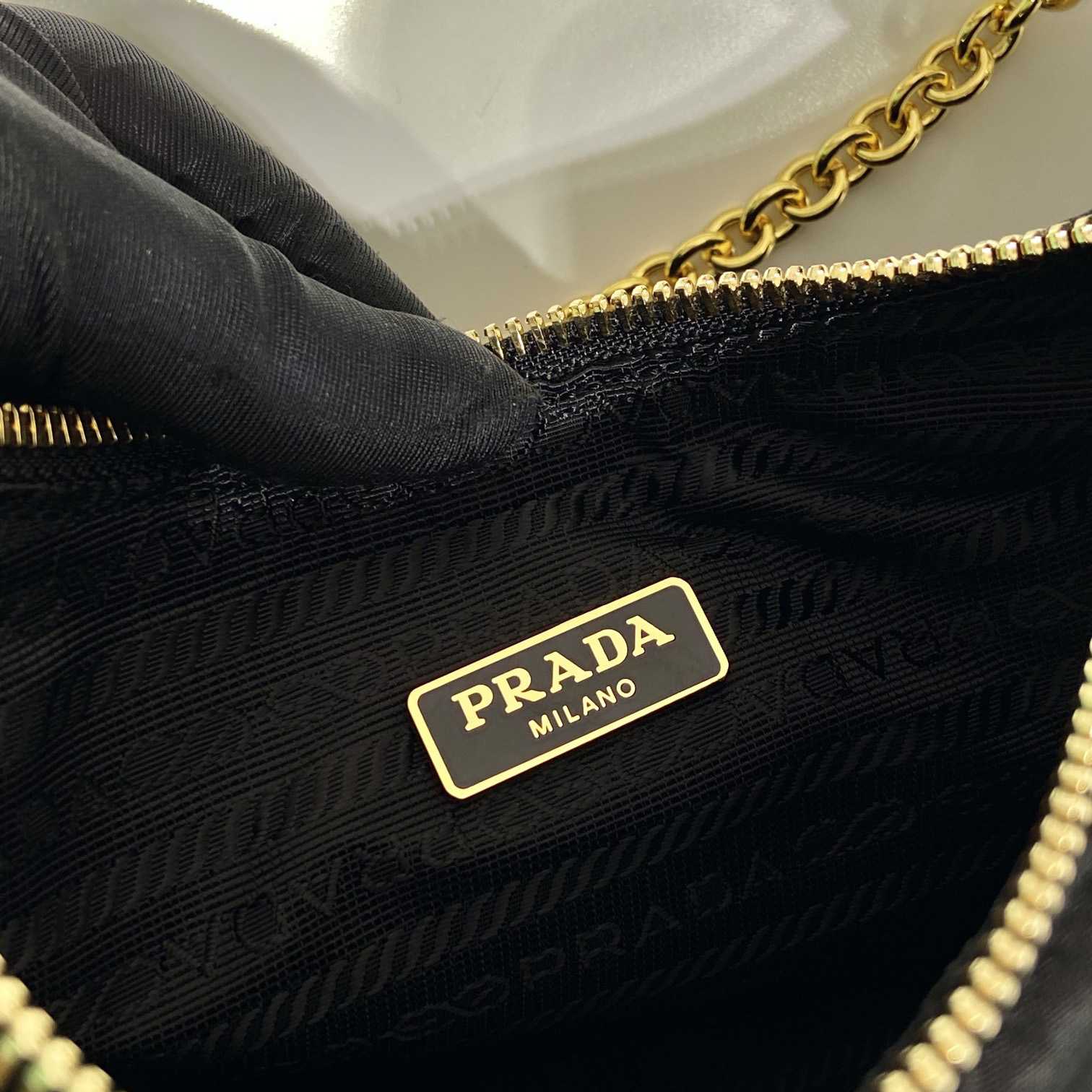 Prada Re-Edition 2005 Re-Nylon Bag - DopestKickz