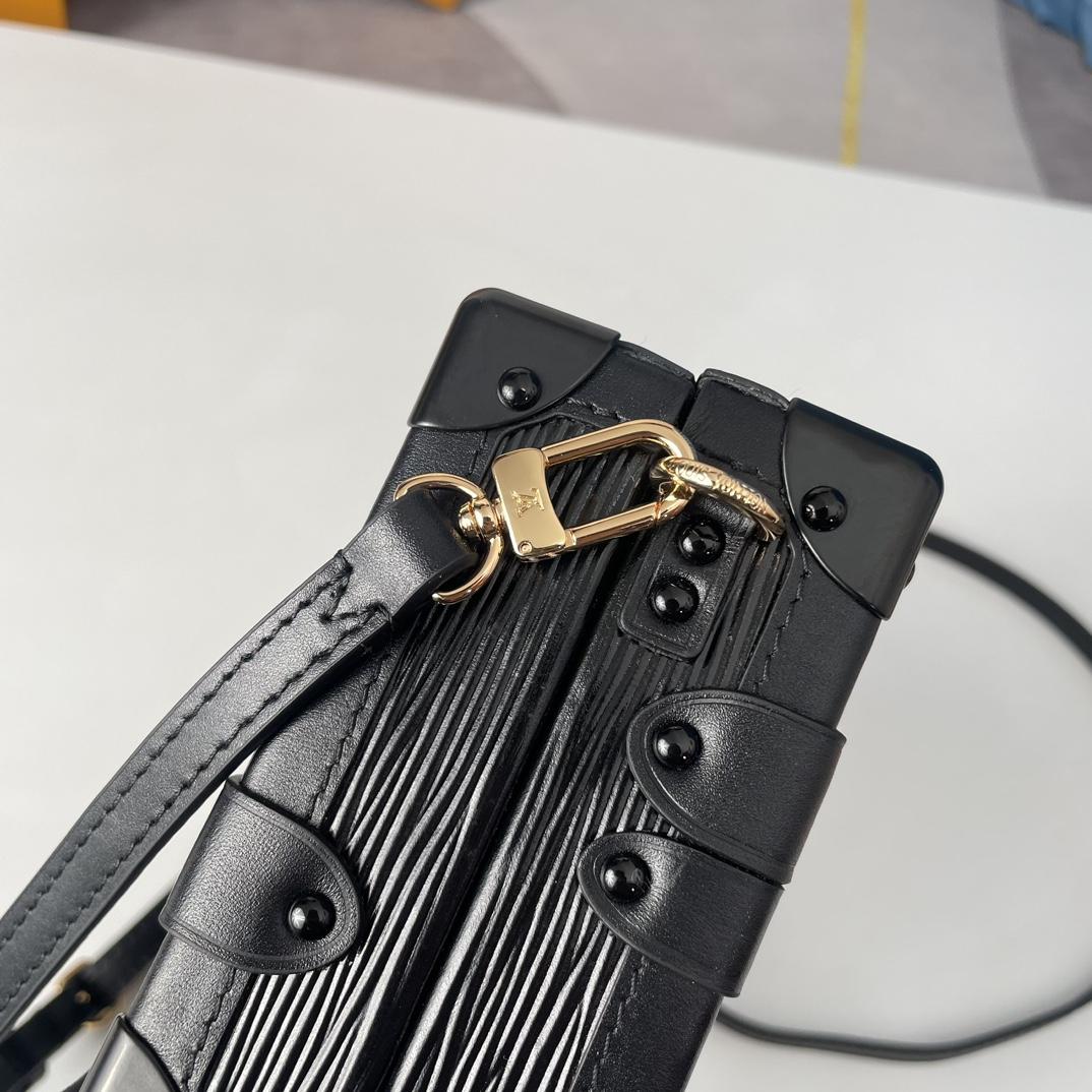 Louis Vuitton Petite Malle     M59179 - DopestKickz