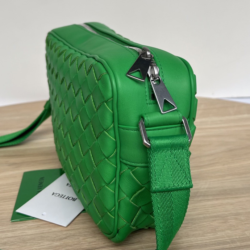 Bottega Veneta Intrecciato Duo Bag - DopestKickz