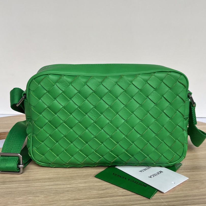 Bottega Veneta Intrecciato Duo Bag - DopestKickz