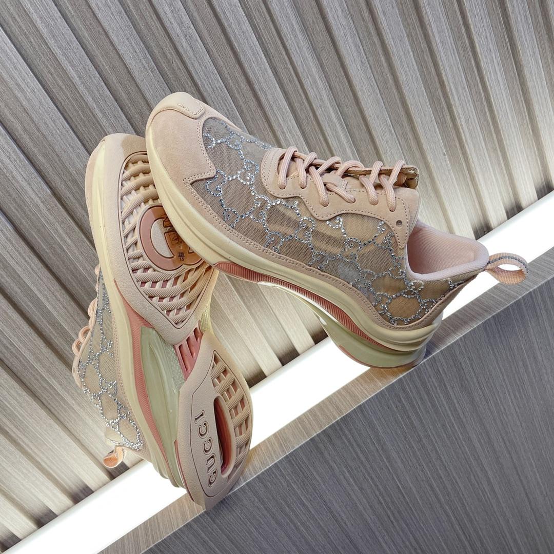 Gucci Women's Run Sneaker - DopestKickz