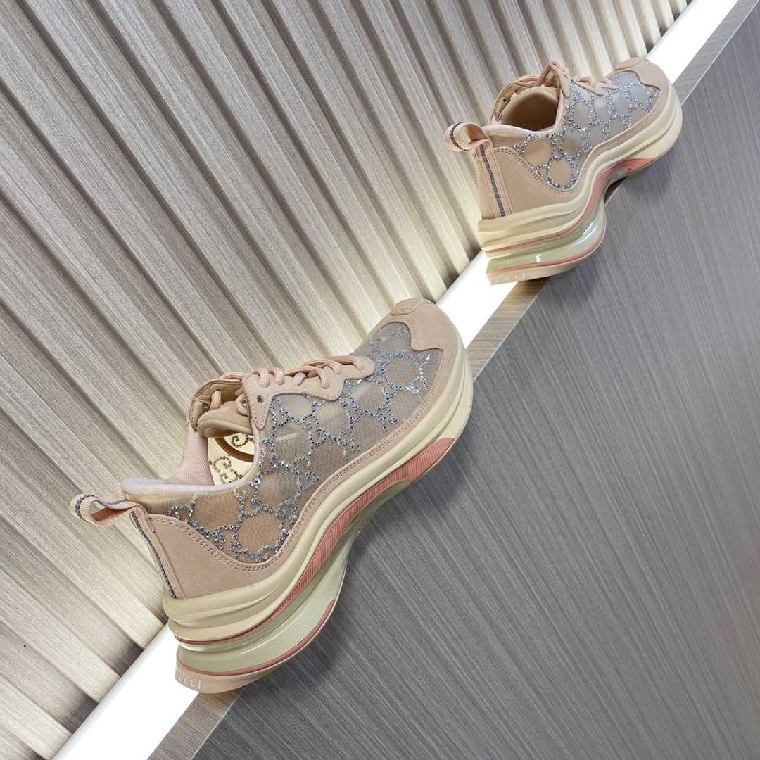 Gucci Women's Run Sneaker - DopestKickz
