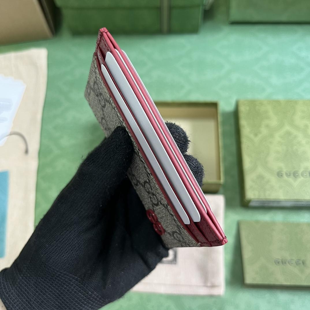 Gucci Card Case With GG Detail - DopestKickz