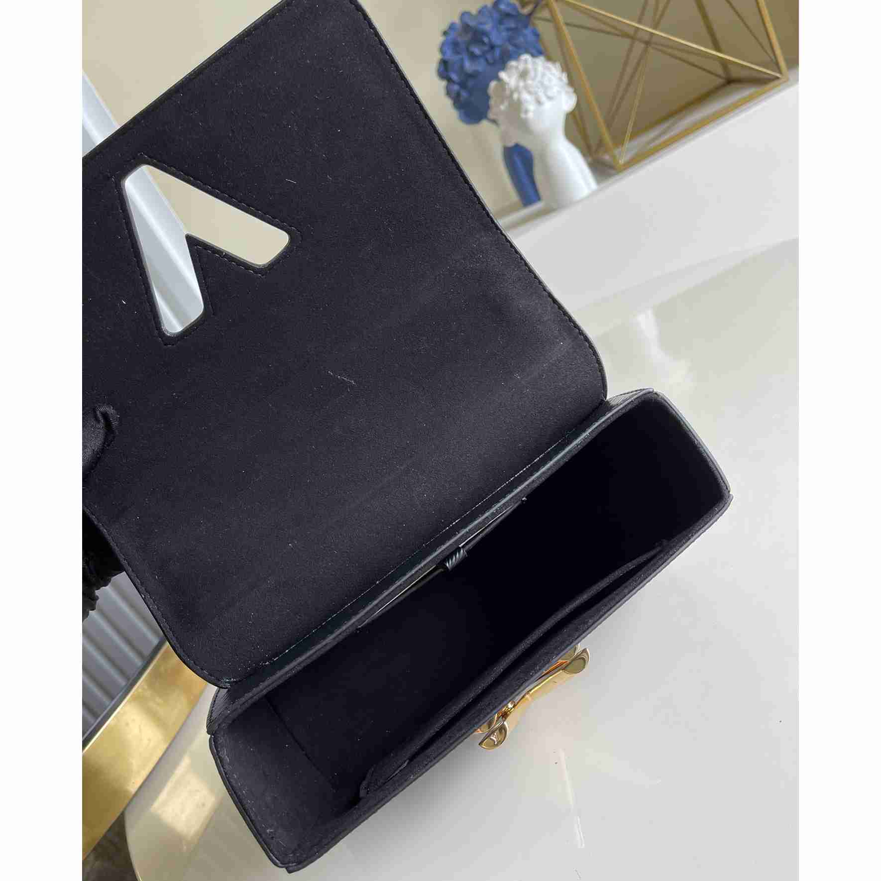 Louis Vuitton Twist MM    M21772  M50282 - DopestKickz